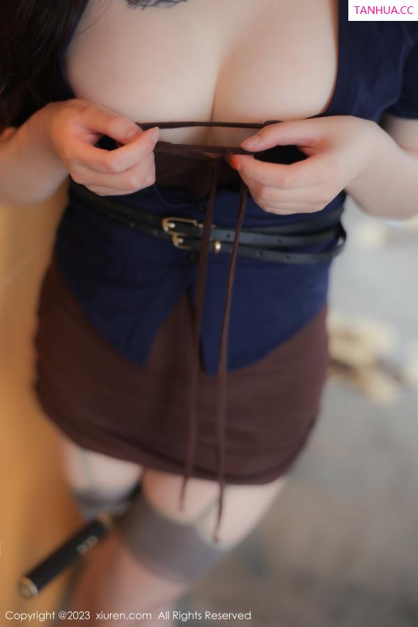 Arude薇薇  [XiuRen]高清写真图 2023.06.07 No.6872 Arude薇薇 丝袜美臀第32张图片